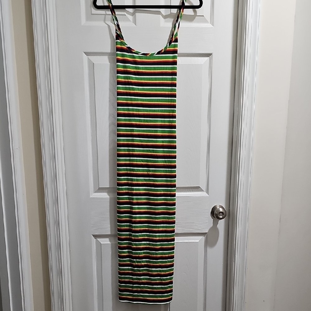 Fashion Nova Black and Yellow Sheath Maxi Dress